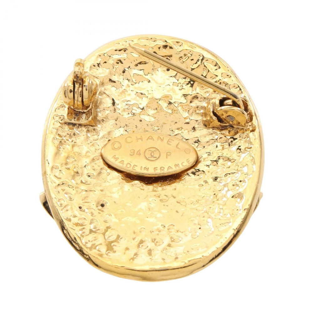 CHANEL Gold Logo Brooch - Picture 2 of 6